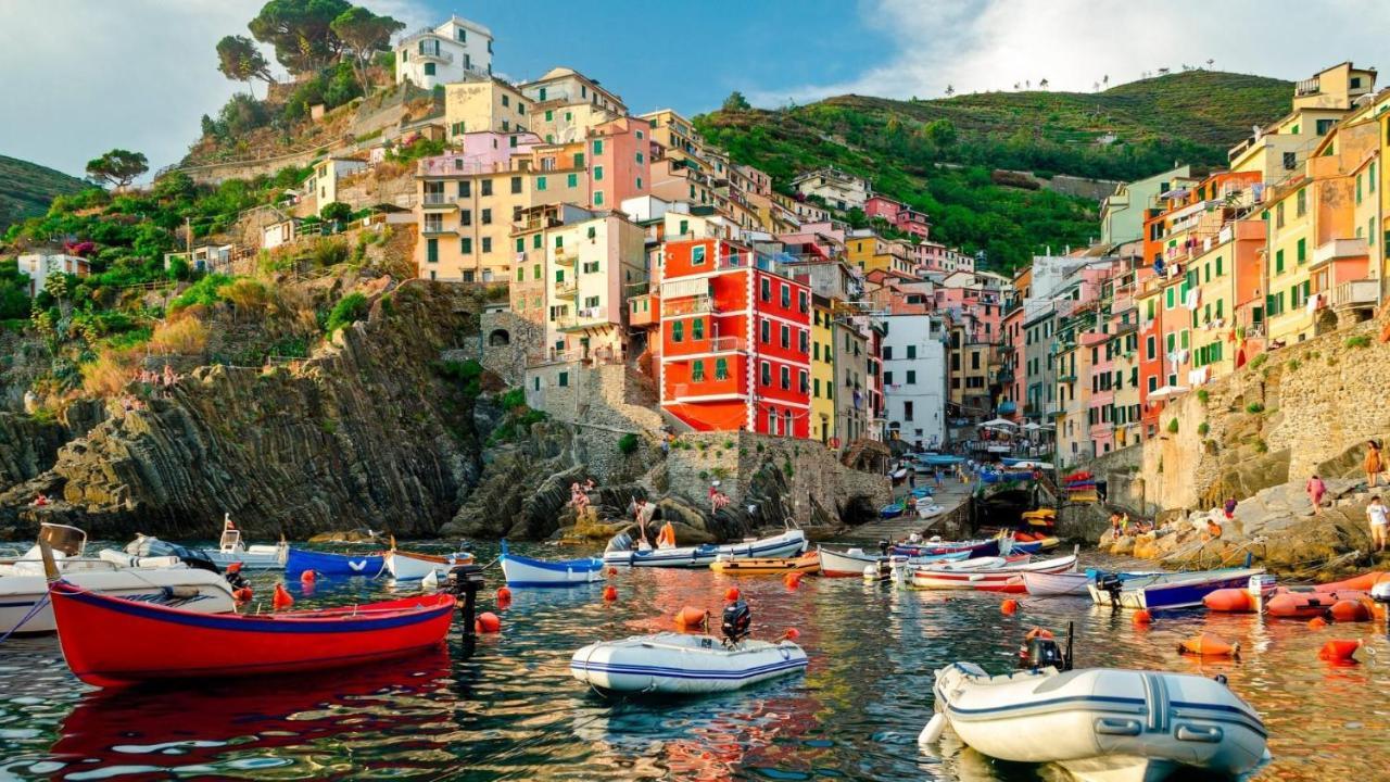 Отель Il Fascino Delle Cinque Terre Специя Экстерьер фото